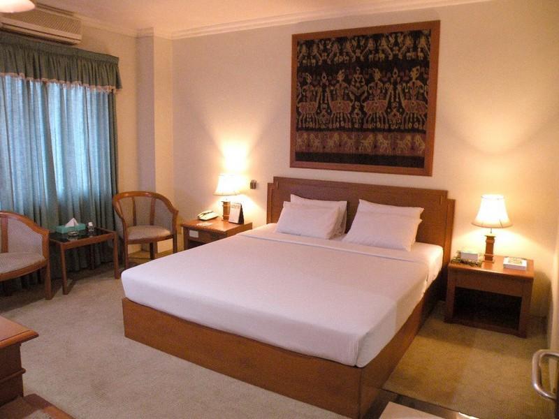Hotel Grasia Semarang Exterior photo